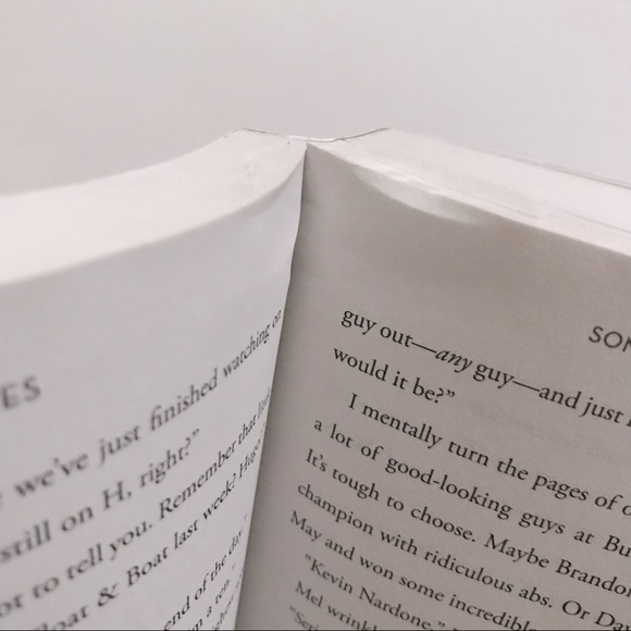 Somewhere Summer: 26 Kisses; How My Summer Went Up in Flames Book - Picture 6 of 7